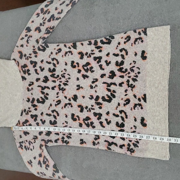 ANTHROPOLOGIE Ribbed Cowl Neck Animal Print Wool Yak Blend Tunic Sweater SIZE:XS - Picture 6 of 10